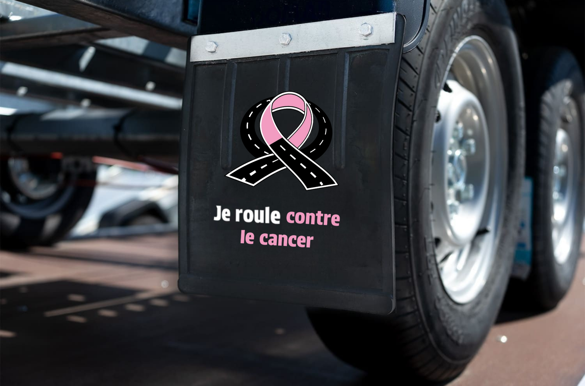 Bavette solidaire Je roule contre le cancer - transport engagé contre le cancer du sein